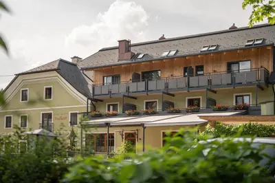 Das Gebäude in dem sich das Hotel befindet