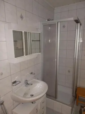 Ein Badezimmer in der Unterkunft Apartments Haus Steinbock