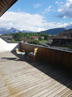 Ein allgemeiner Bergblick oder ein Berglick von des Hotels aus