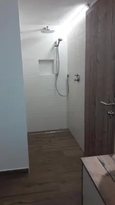 Ein Badezimmer in der Unterkunft Plötzhof