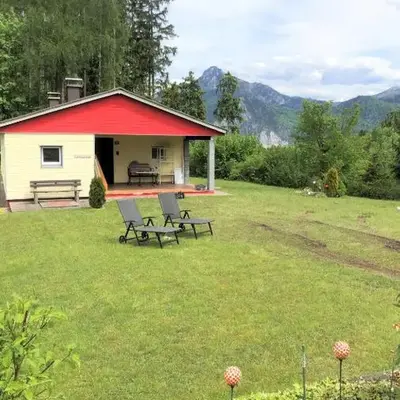 Ferienhaus am Traunsee mit Bergsicht