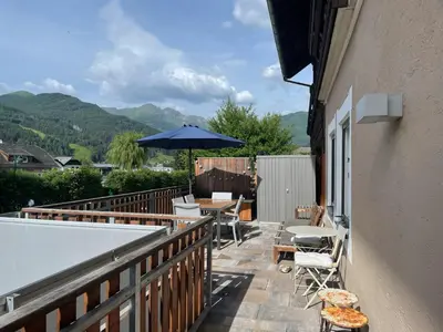 Ein allgemeiner Bergblick oder ein Berglick von der Ferienwohnung aus