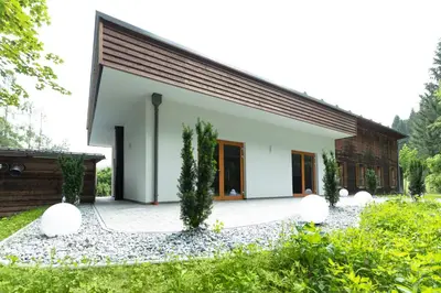 Ein Garten an der Unterkunft Sporthotel Grünau - Wimmergreuth