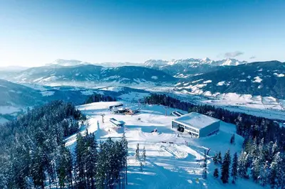 Haus Holzmann im Winter