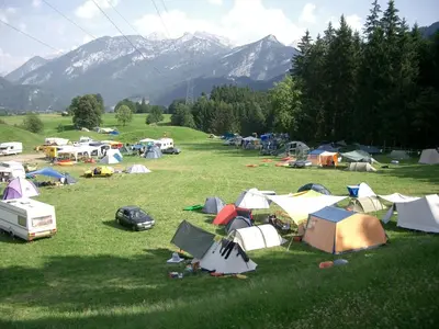 Naturlandschaft in der Nähe des Campingplatzes