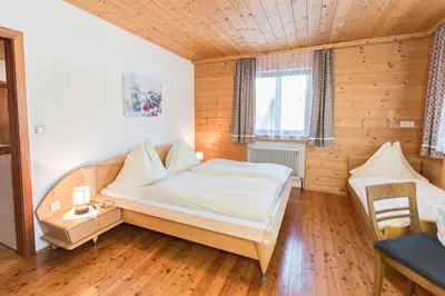 Ein Bett oder Betten in einem Zimmer der Unterkunft Appartements Grabenbauer