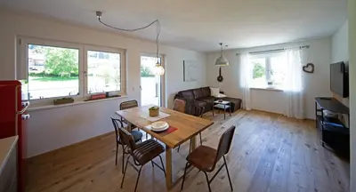 Ein Sitzbereich in der Unterkunft Ferienwohnungen Waltraud Trinker, Haus