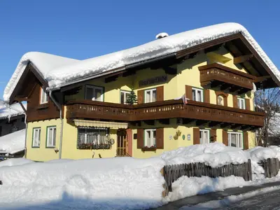Das Gebäude in dem sich die Pension befindet
