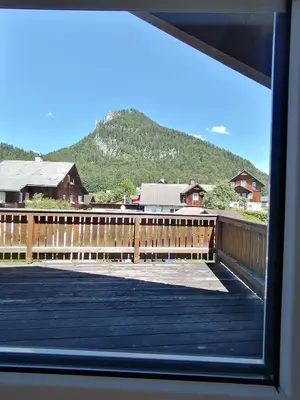 Ein allgemeiner Bergblick oder ein Berglick von der Ferienwohnung aus
