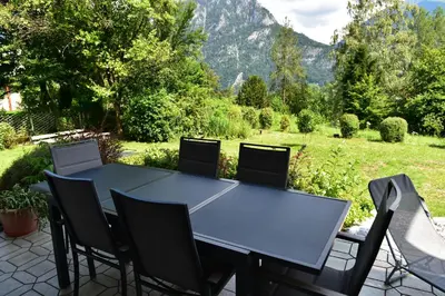 Ein allgemeiner Bergblick oder ein Berglick von der Ferienwohnung aus