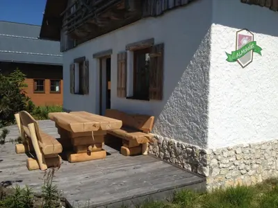 Das Gebäude in dem sich das Chalet befindet
