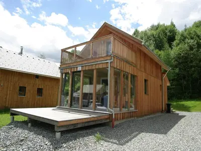 Das Gebäude in dem sich das Chalet befindet