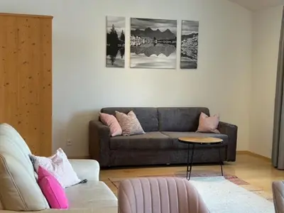 Ein Sitzbereich in der Unterkunft Haus Silent Apartment TOBI TOP 27