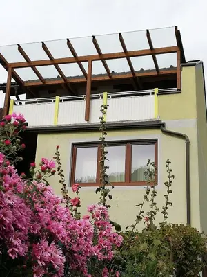Das Gebäude in dem sich die Ferienwohnung befindet