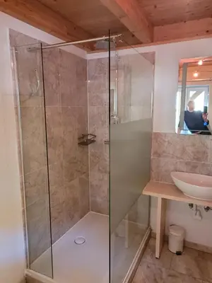 Ein Badezimmer in der Unterkunft Apartment Katalin