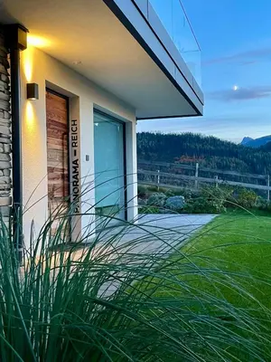 Ein allgemeiner Bergblick oder ein Berglick von der Ferienwohnung aus