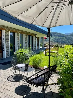 Ein allgemeiner Bergblick oder ein Berglick von der Ferienwohnung aus