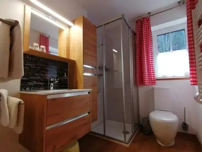 Ein Badezimmer in der Unterkunft Haus Bergliebe
