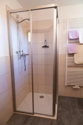 Ein Badezimmer in der Unterkunft Vorderkreuzsaalgut