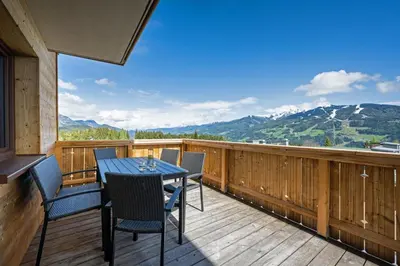 Ein allgemeiner Bergblick oder ein Berglick von der Ferienwohnung aus