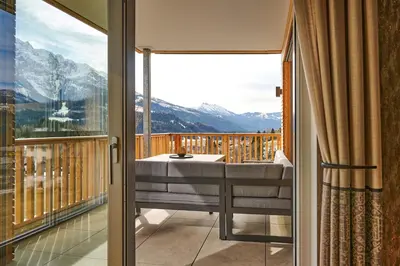 Ein allgemeiner Bergblick oder ein Berglick von der Ferienwohnung aus