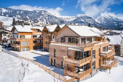 Ein allgemeiner Bergblick oder ein Berglick von der Ferienwohnung aus