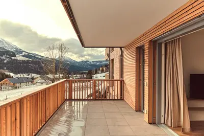 Ein allgemeiner Bergblick oder ein Berglick von der Ferienwohnung aus