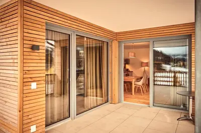 Ein Balkon oder eine Terrasse in der Unterkunft Adler Lodge D3 by AA Holiday Homes