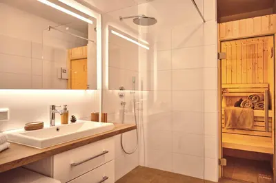 Ein Badezimmer in der Unterkunft Adler Lodge D3 by AA Holiday Homes