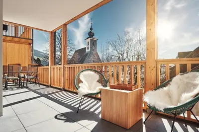 Ein allgemeiner Bergblick oder ein Berglick von der Ferienwohnung aus