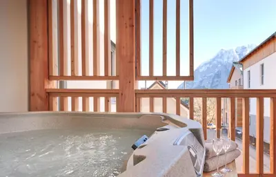 Ein allgemeiner Bergblick oder ein Berglick von der Ferienwohnung aus
