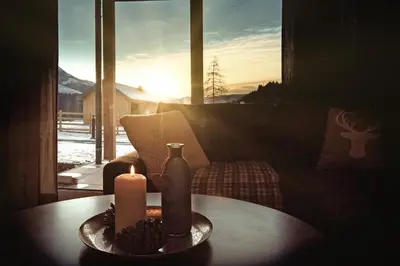 Ein Sitzbereich in der Unterkunft die Tauplitz Lodges - Wasserfall Lodge C1 by AA Holiday Homes