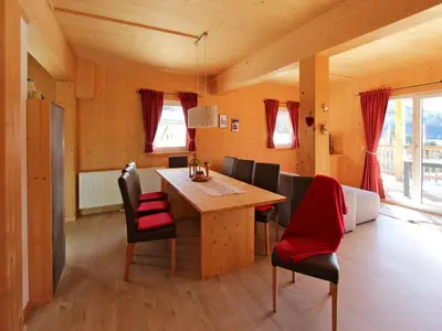 Ein Sitzbereich in der Unterkunft Chalet in Hohentauern am Skilift