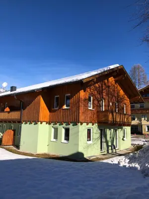 Das Gebäude in dem sich die Ferienwohnung befindet