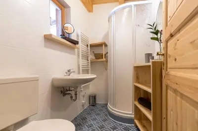 Ein Badezimmer in der Unterkunft Naturparkhütte Mandl