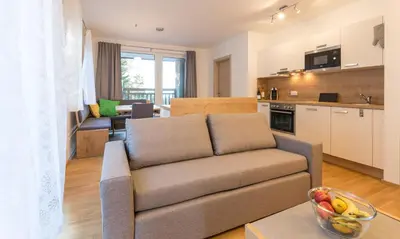 Küche/Küchenzeile in der Unterkunft Ski In Ski Out Apartment Fastenberg Top 2 by AA Holiday Homes