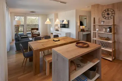 Küche/Küchenzeile in der Unterkunft Ski In Ski Out Apartment Fastenberg Top 3 by AA Holiday Homes