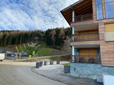 Das Gebäude in dem sich die Ferienwohnung befindet
