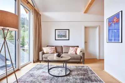 Ein Sitzbereich in der Unterkunft Die Tauplitz Lodges - Bergblick B7-2 by AA Holiday Homes