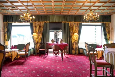 Ein Sitzbereich in der Unterkunft Hotel & Restaurant Wastlwirt