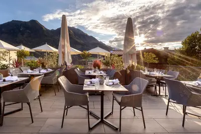 Ein allgemeiner Bergblick oder ein Berglick von des Hotels aus