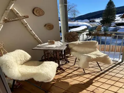 Ein allgemeiner Bergblick oder ein Berglick von der Ferienwohnung aus