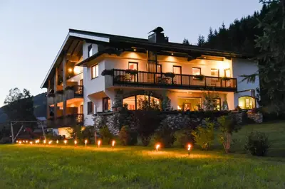 Das Gebäude in dem sich das Hotel befindet