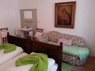 Ein Sitzbereich in der Unterkunft Gasthof Simony Hallstatt B&B