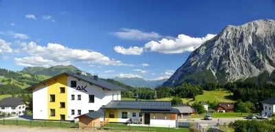 Ein allgemeiner Bergblick oder ein Berglick von der Ferienwohnung aus