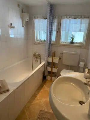 Ein Badezimmer in der Unterkunft Das Almsternderl - gemütliche Wohnung in Gosau