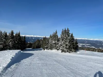 Zirbitz Hütte mit Sauna und Kamin im Winter