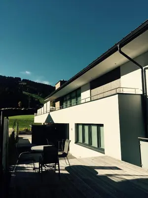 Ein allgemeiner Bergblick oder ein Berglick von der Ferienwohnung aus