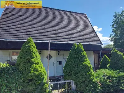 Das Gebäude in dem sich das Ferienhaus befindet