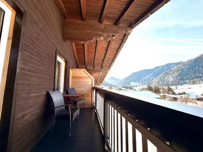 Ein allgemeiner Bergblick oder ein Berglick von des Hotels aus